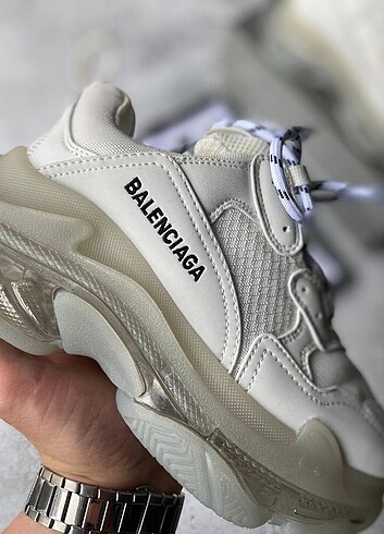 38 Beden Balenciaga triple s
