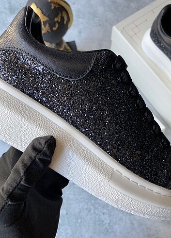 Alexander McQueen Alexander McQueen