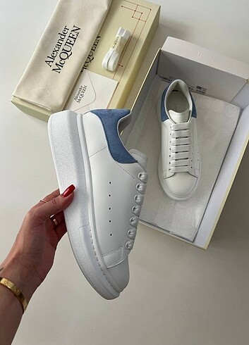 37 Beden Alexander McQueen 