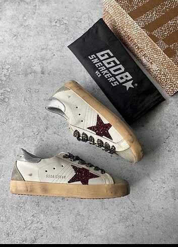 Golden Goose Deluxe 