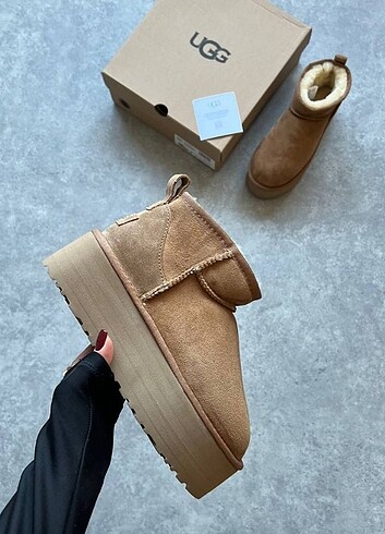 Ugg Boot 