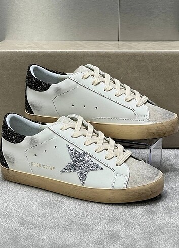 Golden Goose Deluxe 