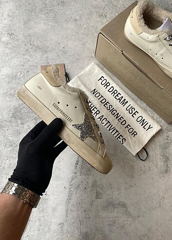 Golden Goose Deluxe Golden Goose indirimli 
