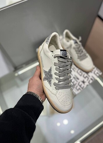 38 Beden beyaz Renk Golden Goose Deluxe
