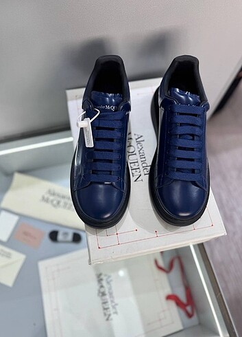 Alexander McQueen Alexander McQueen