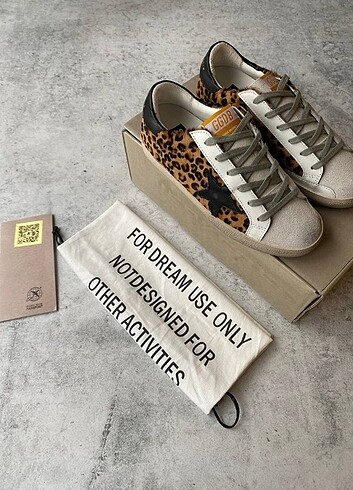 37 Beden kahverengi Renk Golden Goose Deluxe 