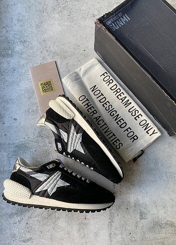 37 Beden Golden Goose Deluxe