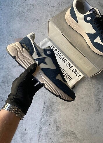 Golden Goose Deluxe Golden Goose Deluxe 