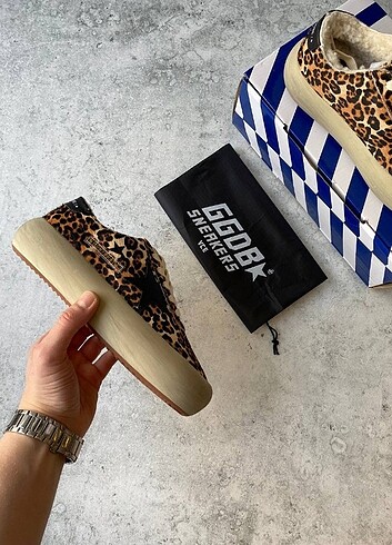 37 Beden kahverengi Renk Golden Goose