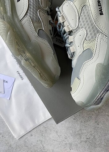 Balenciaga triple s - Görsel 7