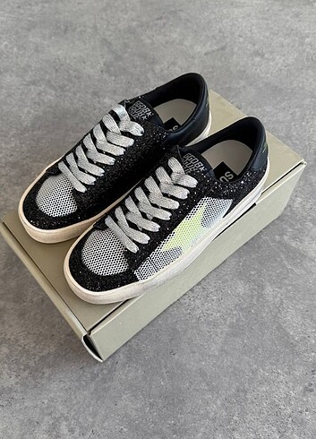 Golden Goose Deluxe Golden Goose Deluxe