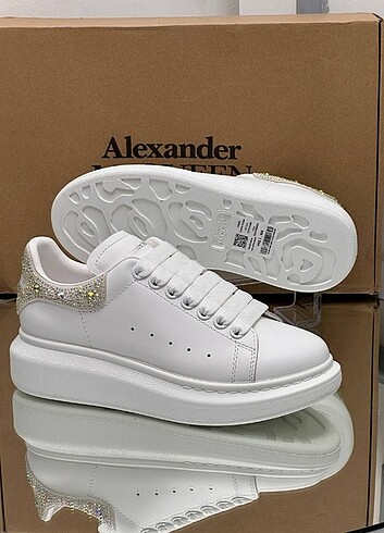 Alexander McQueen Alexander McQueen