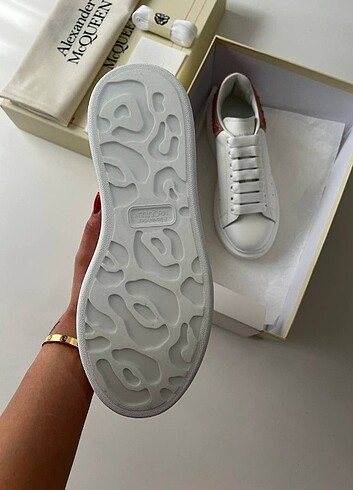 39 Beden beyaz Renk Alexander McQueen