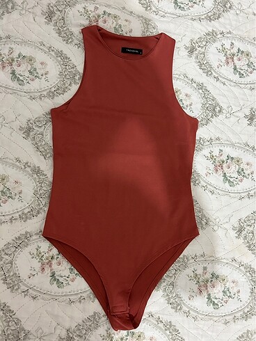 Milla çıtçıtlı body