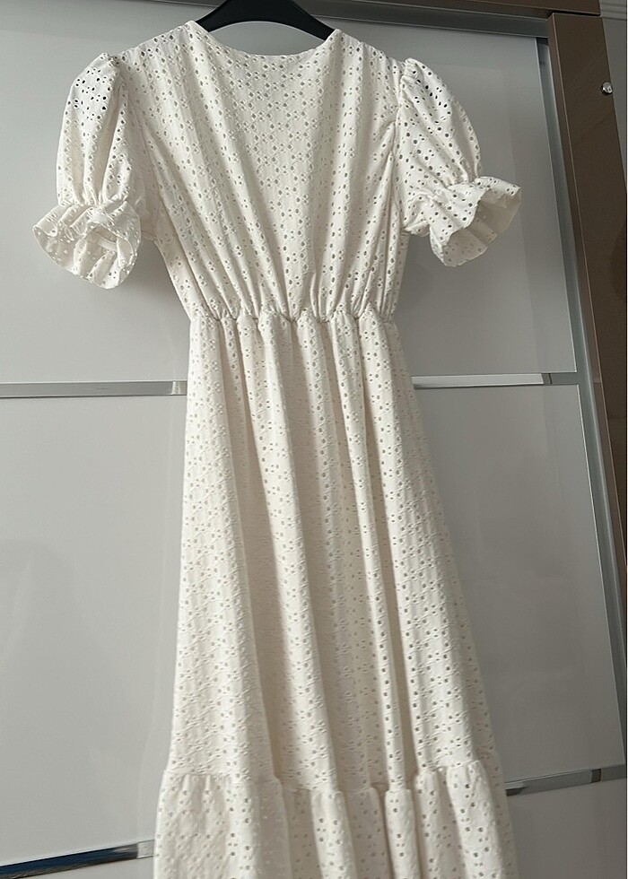 Beyaz elbise - Görsel 3