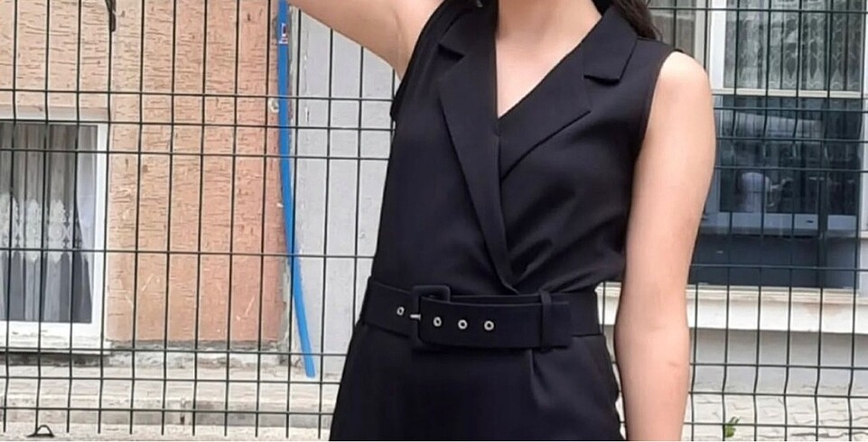 Siyah kemerli tulum - Görsel 6