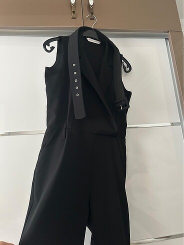 Siyah kemerli tulum - Görsel 3