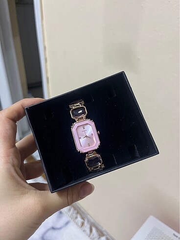 Swarovski saat