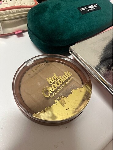 Bronzer lovely markası