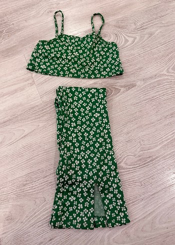 Yeşil Çiçekli Dantelli Bebek Kız Takımı - Görsel 2