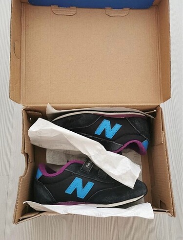 New Balance 410