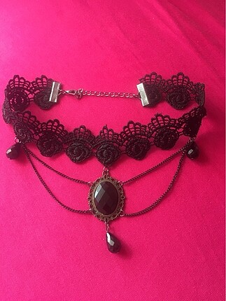 Gothic kolye