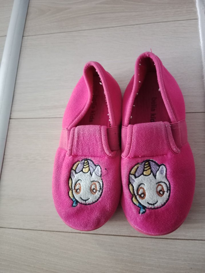 Kız Çocuk Pembe Nakışlı ev botu - Görsel 2