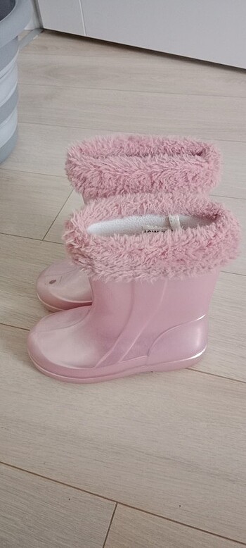 LC Waikiki Kız çocuk yağmur çizmesi