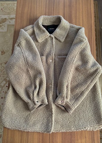 m Beden Bej Peluş Detaylı Kısa Kadın Ceket