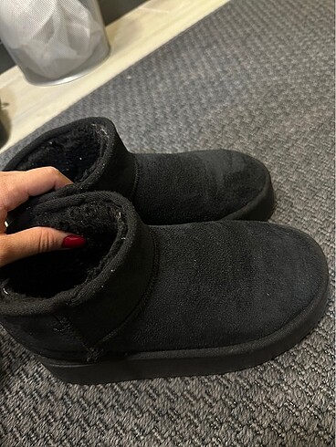 37 Beden siyah Renk Ugg siyah