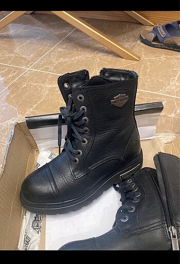 37 Beden siyah Renk Harley Davidson bot