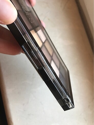 Maybelline Mabelline nudes far paleti
