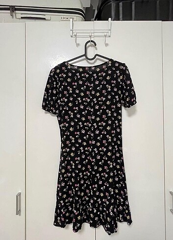 H&M Çiçekli düğmeli mini elbise
