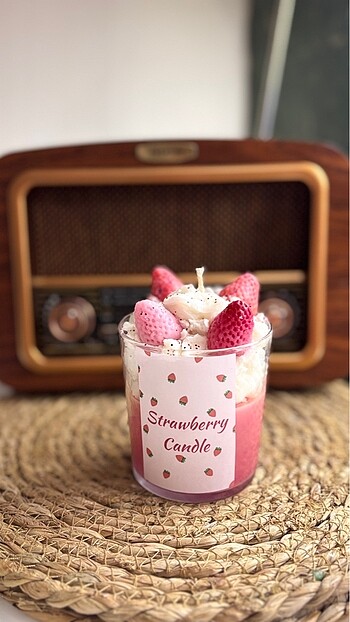 Strawberry ( çilek ) mum