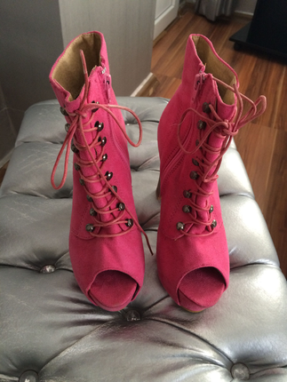 PEMBE PLATFORM