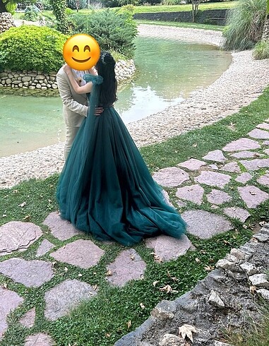 Yeşil nişanlık elbise - Görsel 5