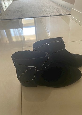 39,5 Beden siyah Renk Siyah Süet Tokalı Gotik Topuklu Bot