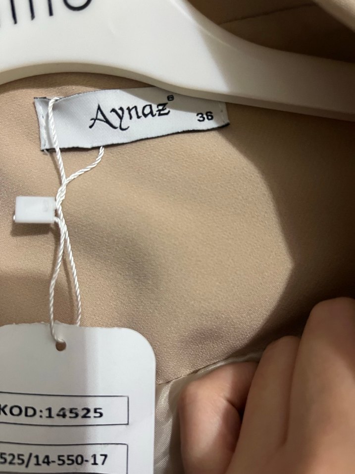 Bej Mini Kesim Düğmeli Kadın Blazer - Görsel 2