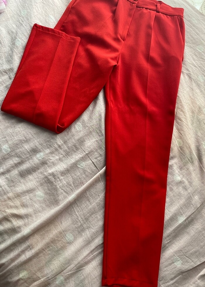 Kırmızı Pantolon - Görsel 4