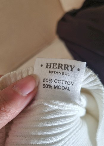 Beyaz V Yaka Triko Kadın Hırka - Görsel 4