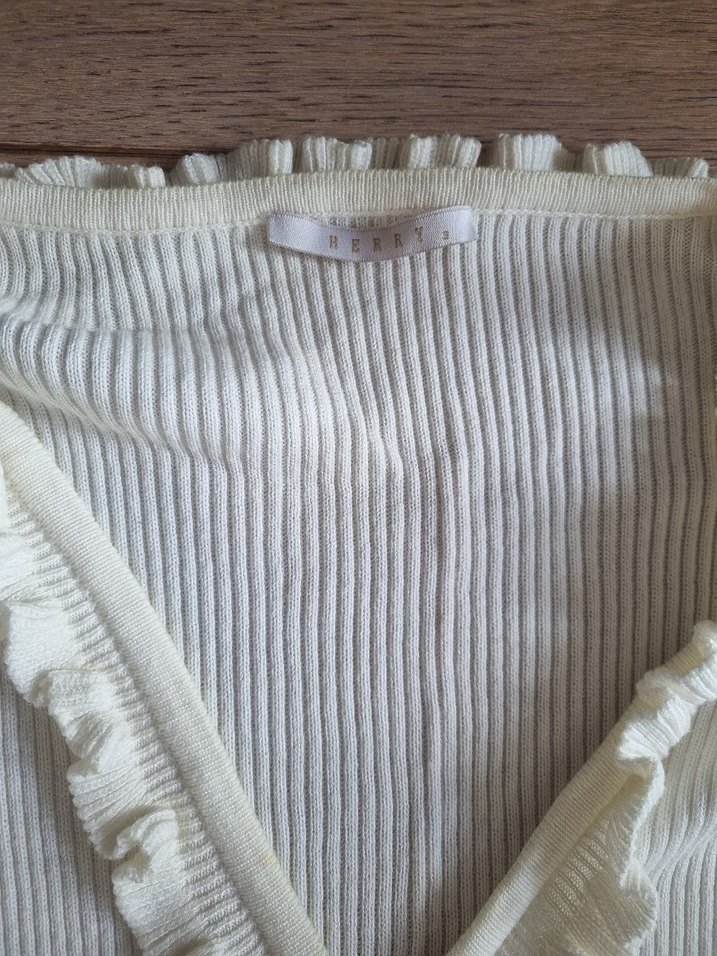 Beyaz V Yaka Triko Kadın Hırka - Görsel 2