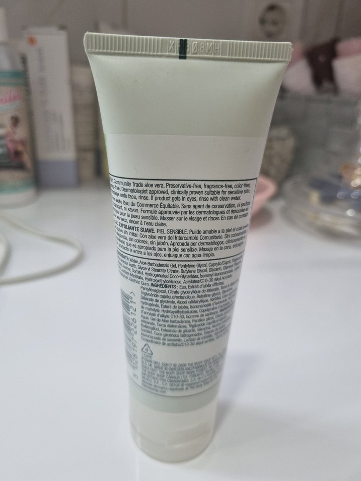 The Body Shop Aloe Gentle Exfoliator/Peeling - Görsel 2
