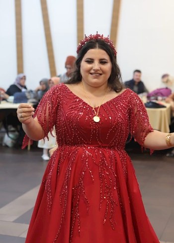 Abiye Pul İşlemeli Uzun Kırmızı Kına elbisesi