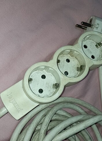 Legrand Topraklı Grup Priz 3Lu, 5M
