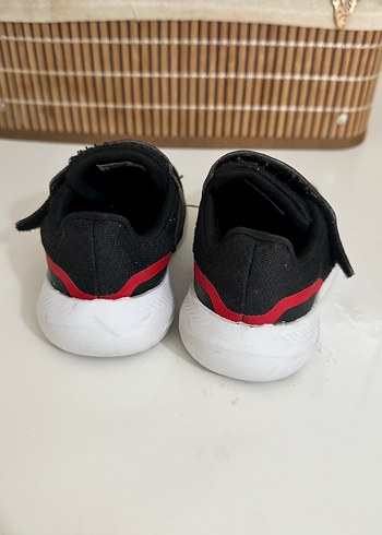 23 Beden siyah Renk Adidas Erkek Çocuk/Bebek Spor Ayakkabı