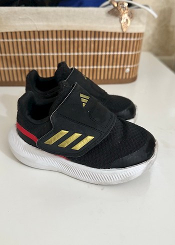 23 Beden Adidas Erkek Çocuk/Bebek Spor Ayakkabı