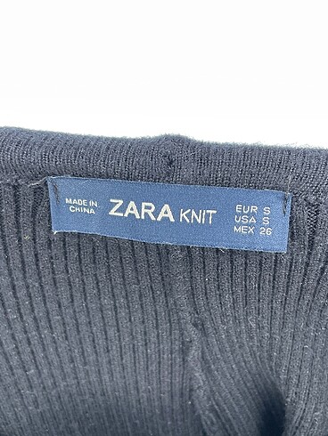 s Beden siyah Renk Zara Düz Kesim %70 İndirimli.