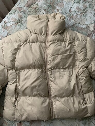 Trendyol milla krem şişme mont