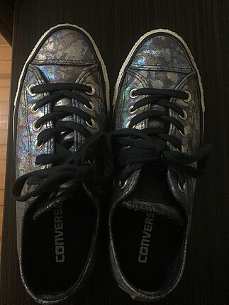 Renkli Parlak Converse
