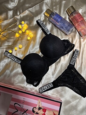 s Beden siyah Renk Simli siyah victoria secret takım??